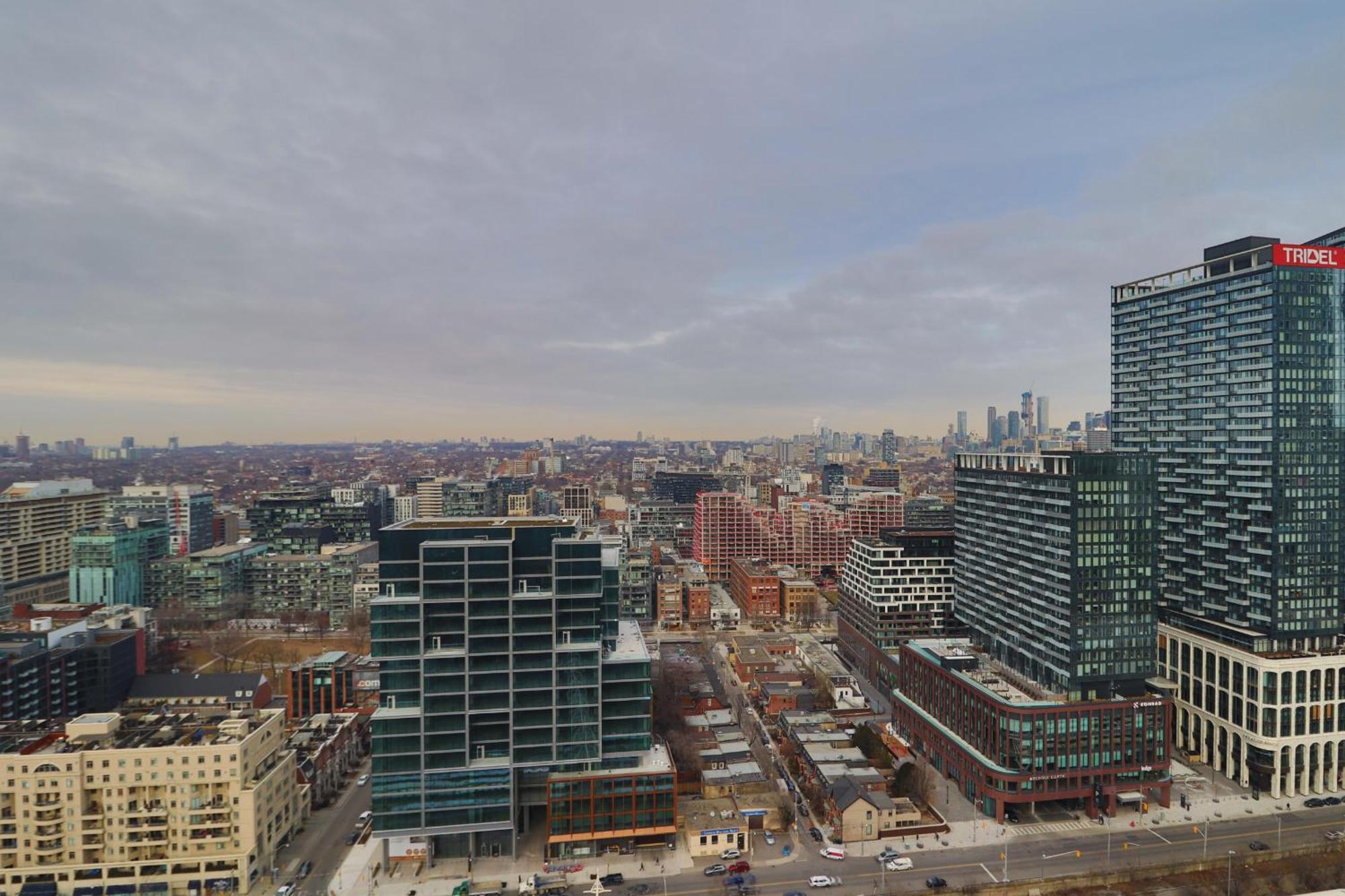 Apartment Downtown Oasis With Balcony & Free Parking Toronto